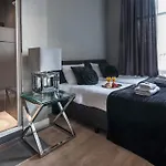 Short Group Rijksmuseum View Serviced Apartment