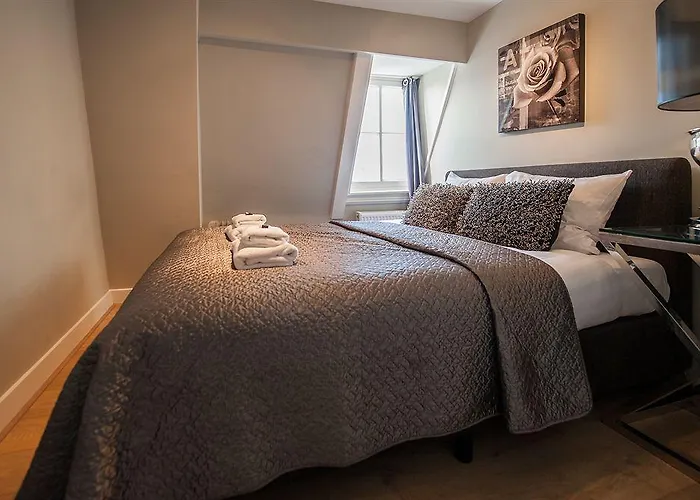 Апартаменты Short Group Rijksmuseum View Serviced Амстердам